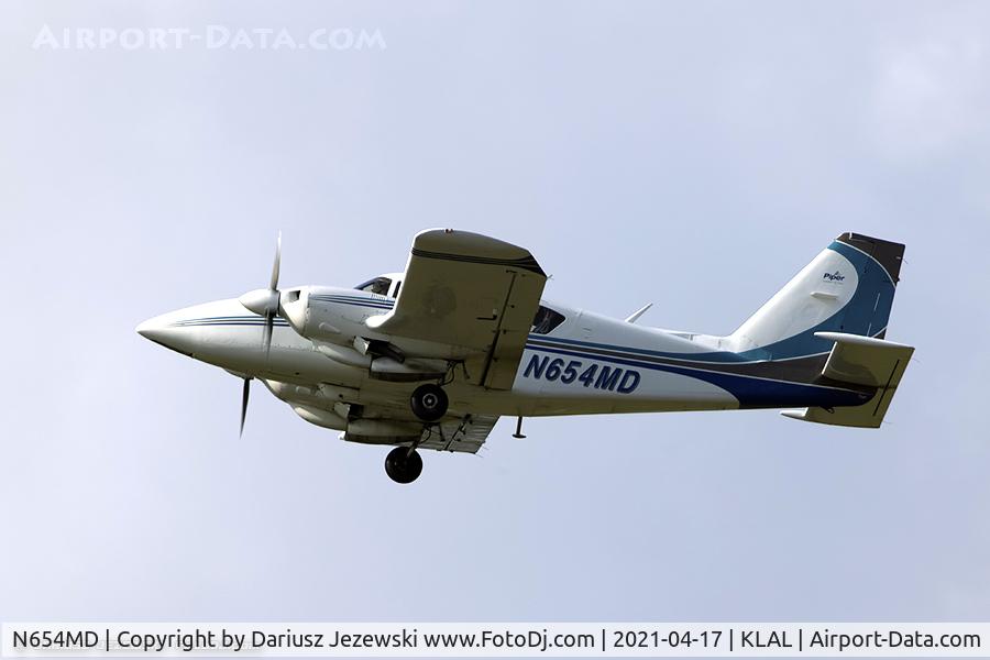 N654MD, 1976 Piper PA-23-250 C/N 27-7754018, Piper PA-23-250 Apache  C/N 27-7754018, N654MD