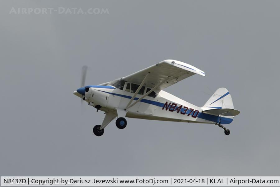N8437D, 1957 Piper PA-22-150 C/N 22-5692, Piper PA-22-150 Tri-Pacer  C/N 22-5692, N8437D