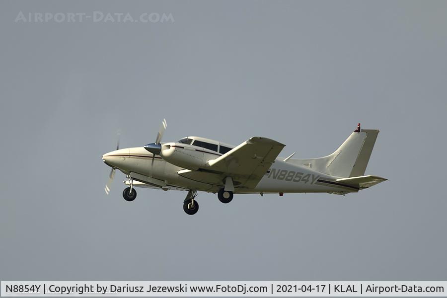 N8854Y, 1970 Piper PA-39-160 Twin Comanche C/R C/N 39-9, Piper PA-39 Twin Comanche  C/N 39-9, N8854Y