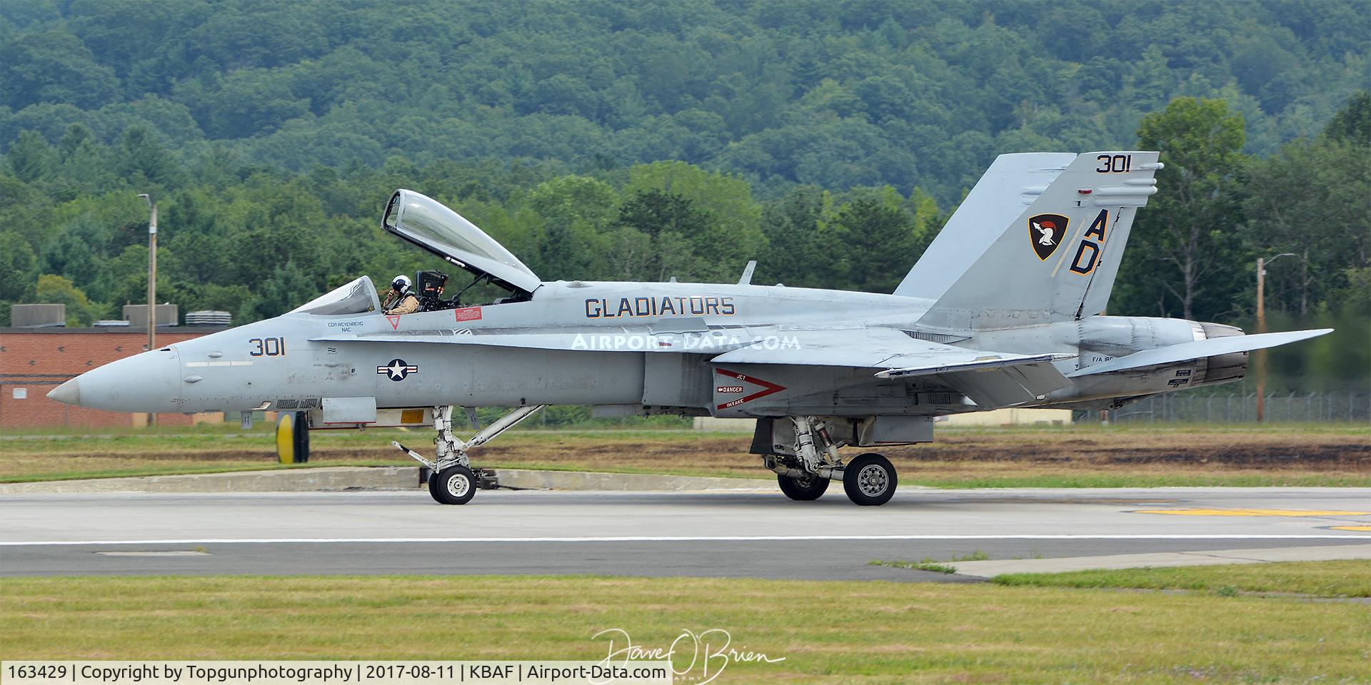 163429, 1987 McDonnell Douglas F/A-18C-23-MC Hornet C/N 0622/C003, VFA-106 Gladiators, East Coast Demo Team