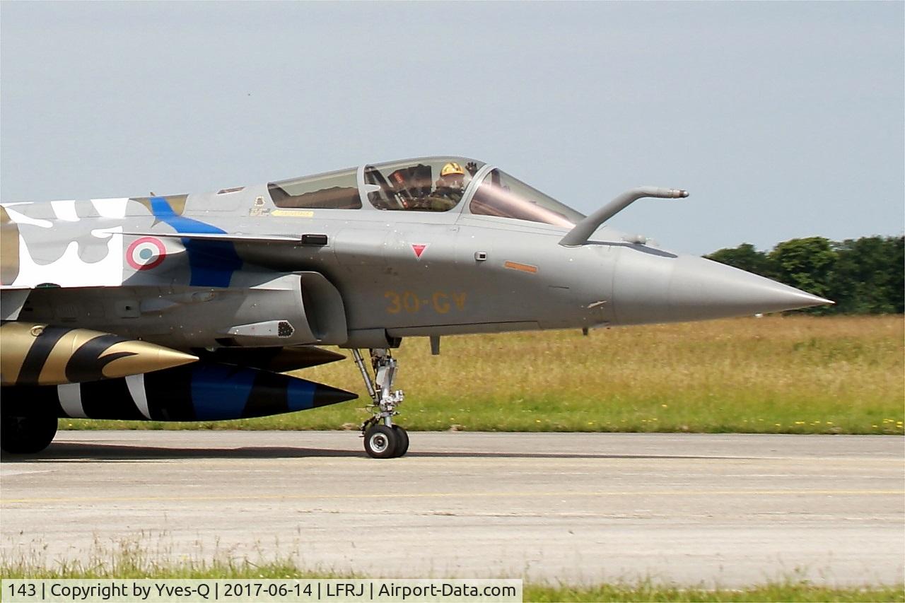 143, 2013 Dassault Rafale C C/N 143, Dassault Rafale C, Taxiing to flight line, Landivisiau Naval Air Base (LFRJ) Tiger Meet 2017