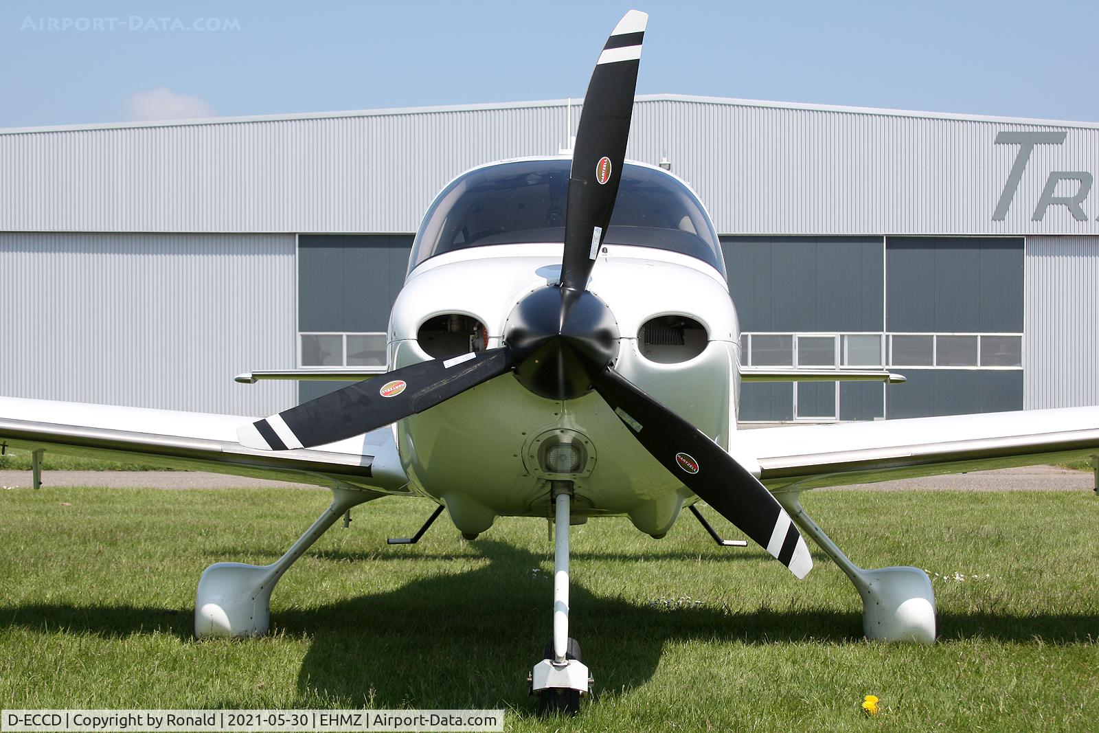 D-ECCD, 2010 Cirrus SR22 C/N 3639, at ehmz