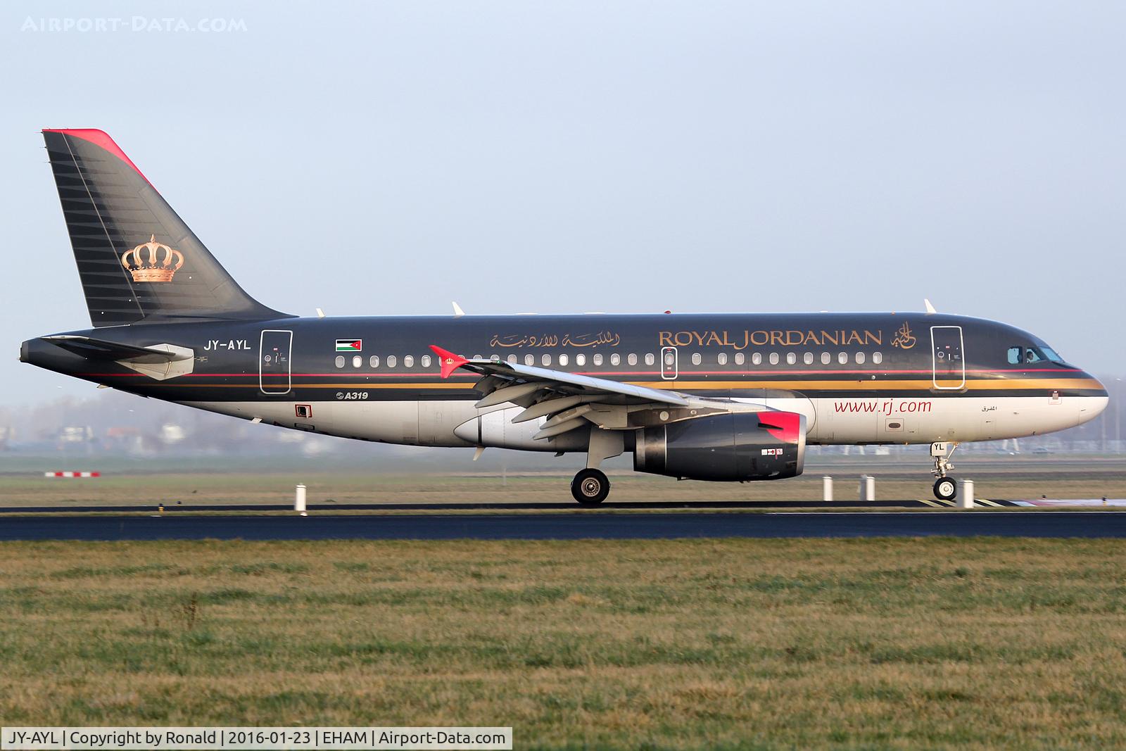 JY-AYL, 2008 Airbus A319-132 C/N 3428, at spl