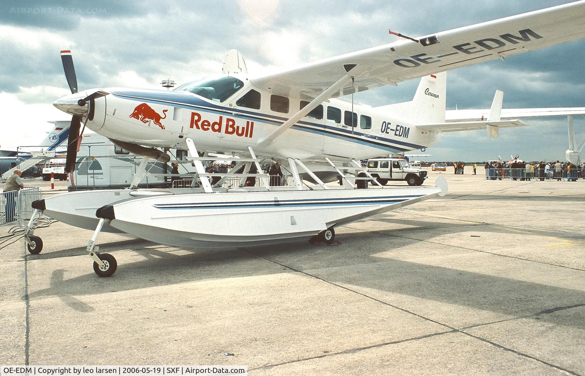 OE-EDM, 1996 Cessna 208 Caravan 1 C/N 20800257, Berlin ILA 19.5.2006
