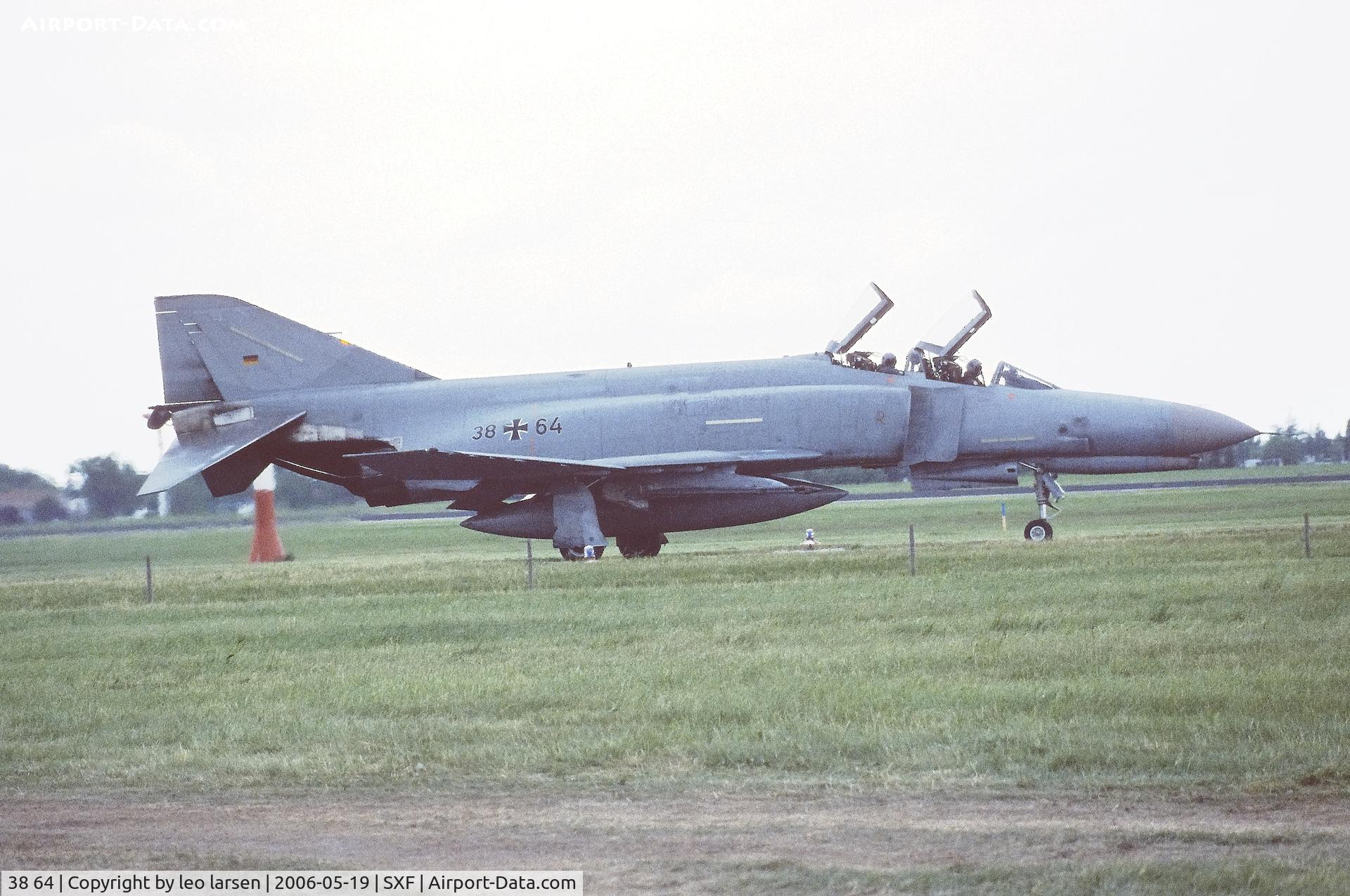38 64, 1972 McDonnell Douglas F-4F Phantom II C/N 4782, Berlin ILA 19.5.2006