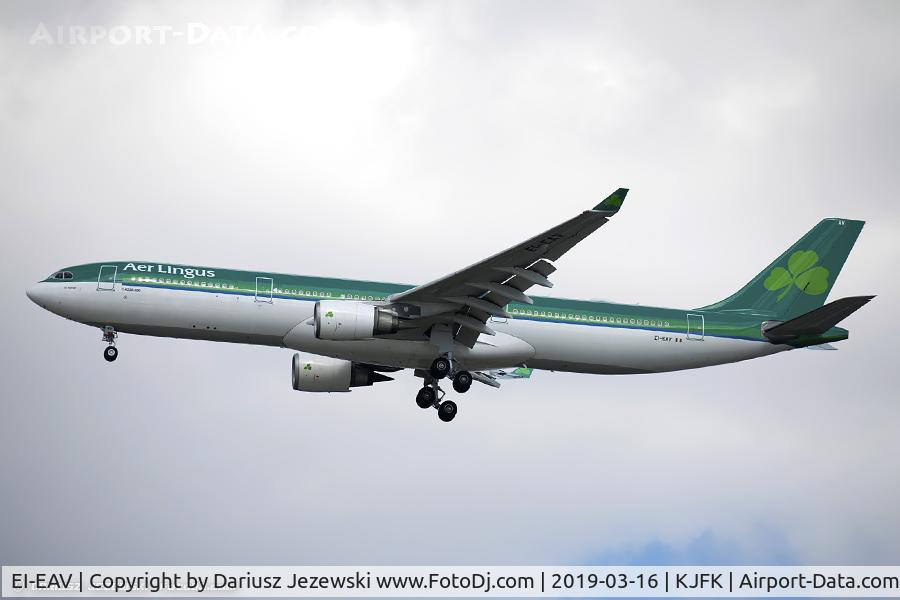 EI-EAV, 2009 Airbus A330-302 C/N 985, Airbus A330-302 - Aer Lingus  C/N 985, EI-EAV