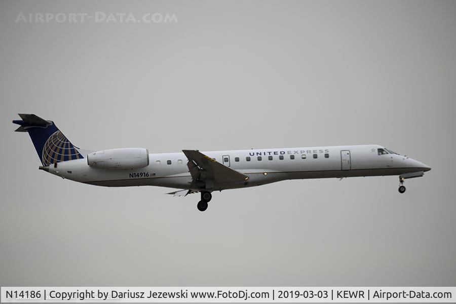 N14186, 2005 Embraer ERJ-145XR (EMB-145XR) C/N 14500924, Embraer ERJ-145XR (EMB-145XR) - United Express (ExpressJet Airlines)   C/N 14500924, N14186