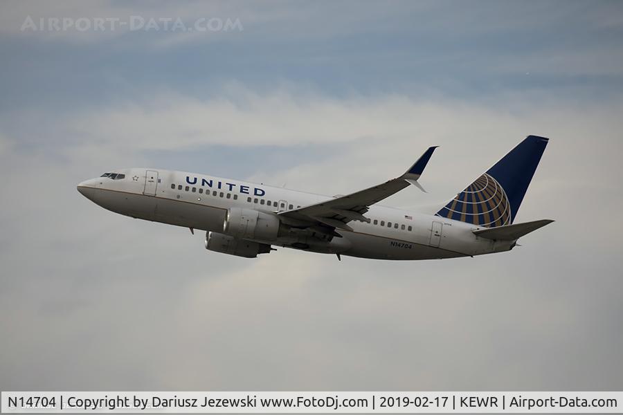 N14704, 1998 Boeing 737-724 C/N 28765, Boeing 737-724 - United Airlines  C/N 28765, N14704