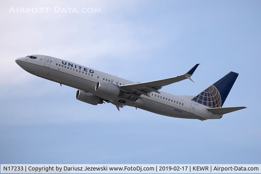 N17233, 1999 Boeing 737-824 C/N 28943, Boeing 737-824 - United Airlines  C/N 28943, N17233