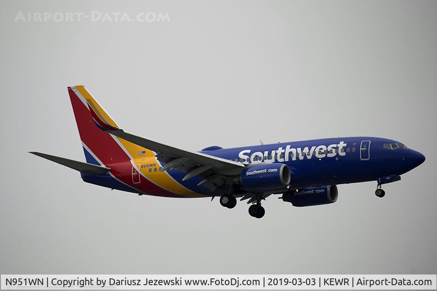 N951WN, 2010 Boeing 737-7H4 C/N 36665, Boeing 737-7H4 - Southwest Airlines  C/N 36665, N951WN