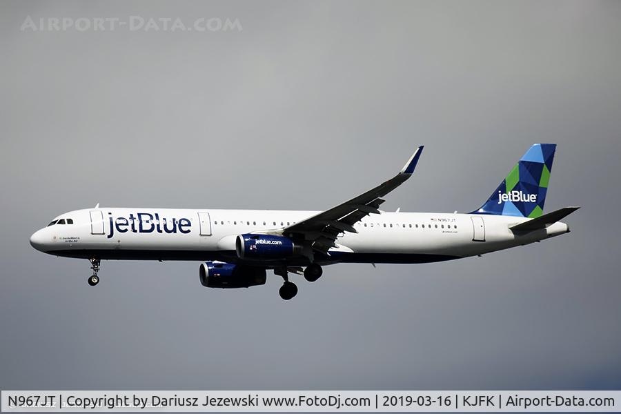 N967JT, 2016 Airbus A321-231 C/N 7257, Airbus A321-231  
