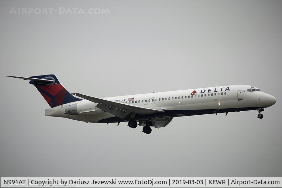 N991AT, 2002 Boeing 717-200 C/N 55135, Boeing 717-23S - Delta Air Lines  C/N 55135, N991AT