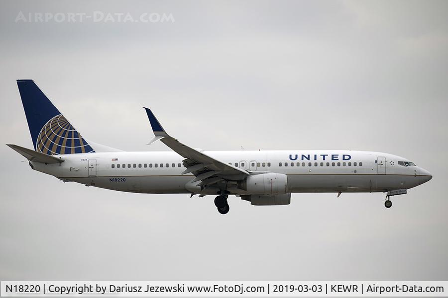 N18220, 1998 Boeing 737-824 C/N 28929, Boeing 737-824 - United Airlines  C/N 28929, N18220