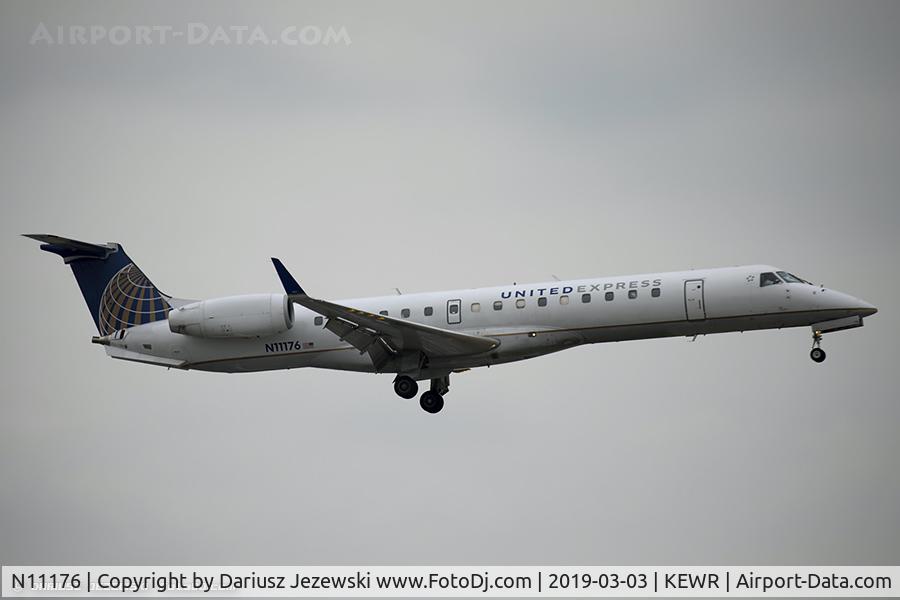 N11176, 2004 Embraer ERJ-145XR (EMB-145XR) C/N 14500881, Embraer ERJ-145XR (EMB-145XR) - United Express (ExpressJet Airlines)   C/N 14500881, N11176