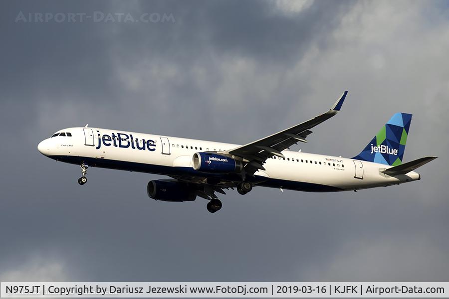 N975JT, 2017 Airbus A321-231 C/N 7520, Airbus A321-231 