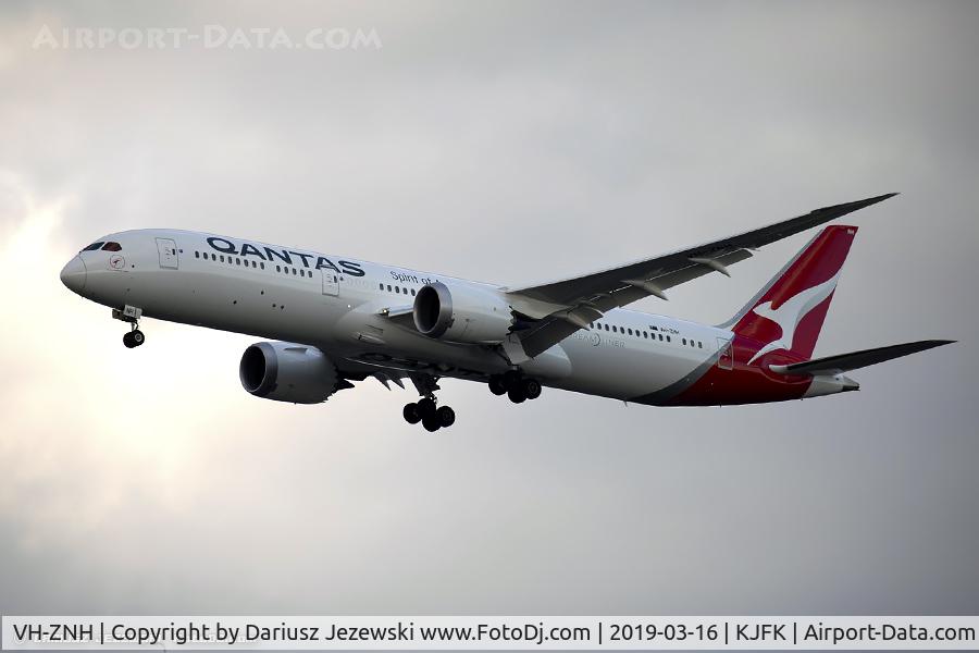 VH-ZNH, 2018 Boeing 787-9 Dreamliner C/N 36241, Boeing 787-9 Dreamliner - Qantas  C/N 36241, VH-ZNH