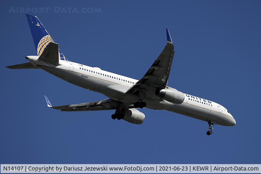 N14107, 1994 Boeing 757-224 C/N 27297, Boeing 757-224 - United Airlines  C/N 27297, N14107