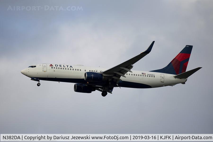 N382DA, 1999 Boeing 737-832 C/N 30345, Boeing 737-832 - Delta Air Lines  C/N 30345, N382DA