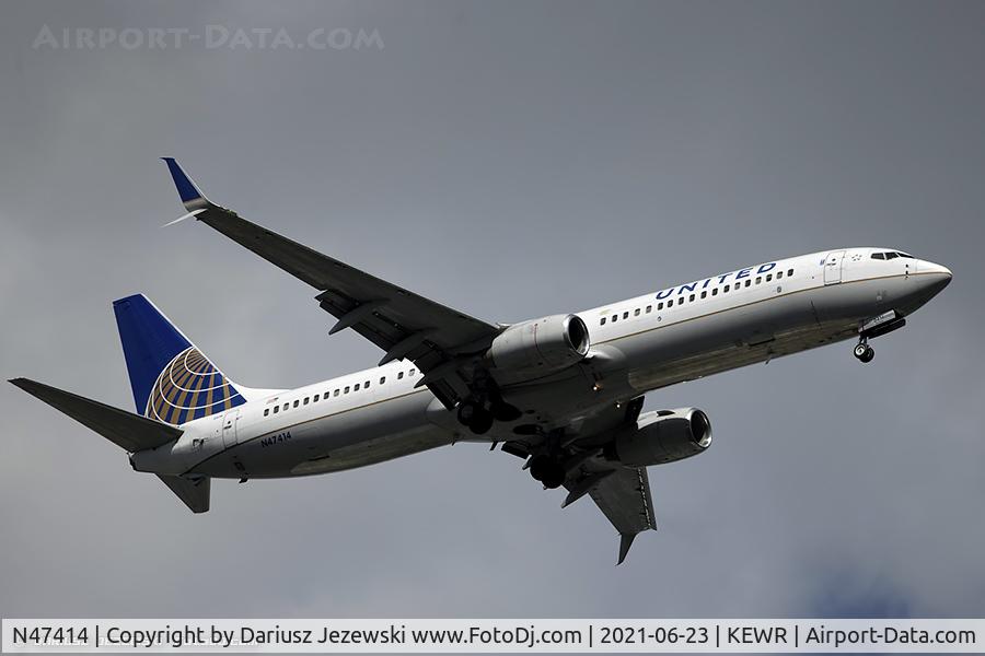 N47414, 2008 Boeing 737-924/ER C/N 32827, Boeing 737-924/ER - United Airlines  C/N 32827, N47414