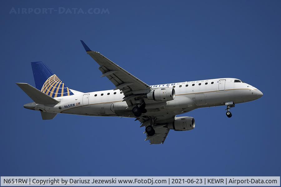 N651RW, 2005 Embraer 170SE (ERJ-170-100SE) C/N 17000072, Embraer ERJ-170-100SE- United Express (Republic Airlines)  C/N 17000072, N651RW