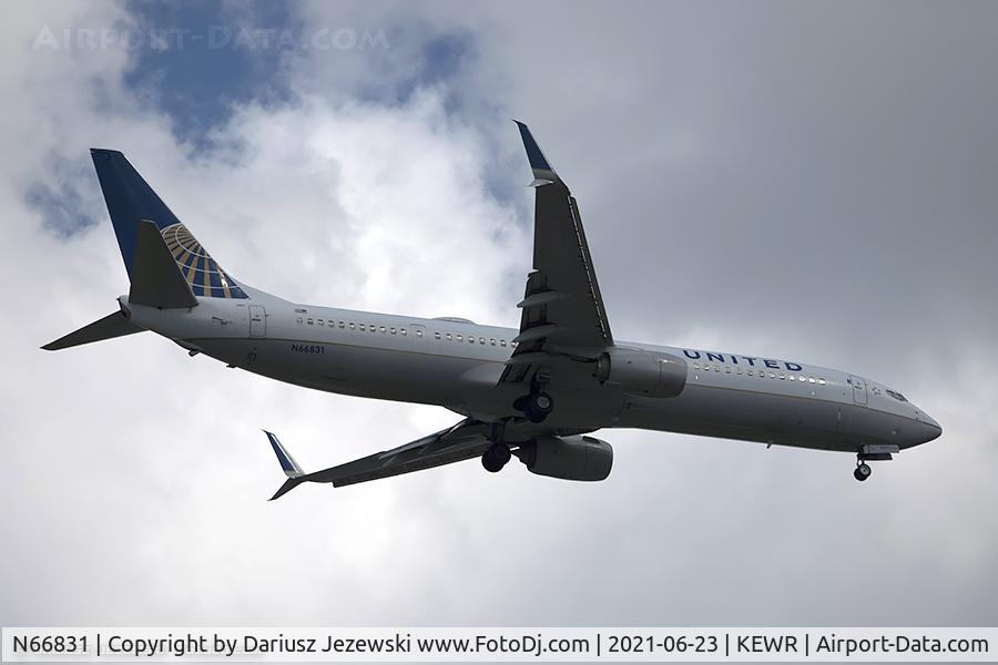 N66831, 2014 Boeing 737-924/ER C/N 44562, Boeing 737-924/ER - United Airlines  C/N 44562, N66831