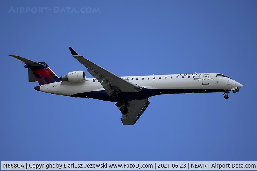 N668CA, 2004 Bombardier CRJ-700 (CL-600-2C10) Regional Jet C/N 10162, Bombardier CRJ-700 (CL-600-2C10) - Delta Connection (Endeavor Air)   C/N 10162, N668CA