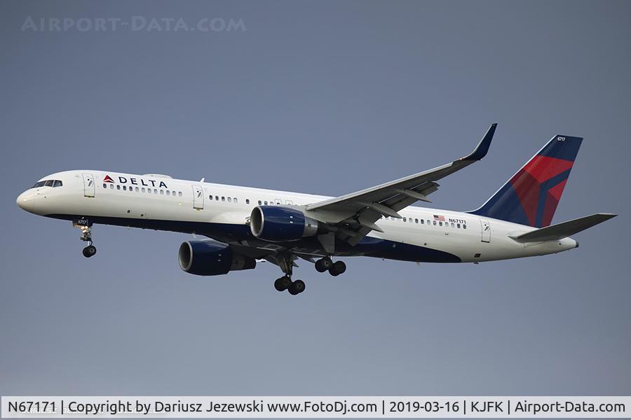 N67171, 2001 Boeing 757-232 C/N 30839, Boeing 757-232 - Delta Air Lines  C/N 30839, N67171