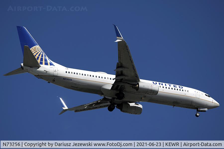 N73256, 2000 Boeing 737-824 C/N 30611, Boeing 737-824 - United Airlines  C/N 30611, N73256