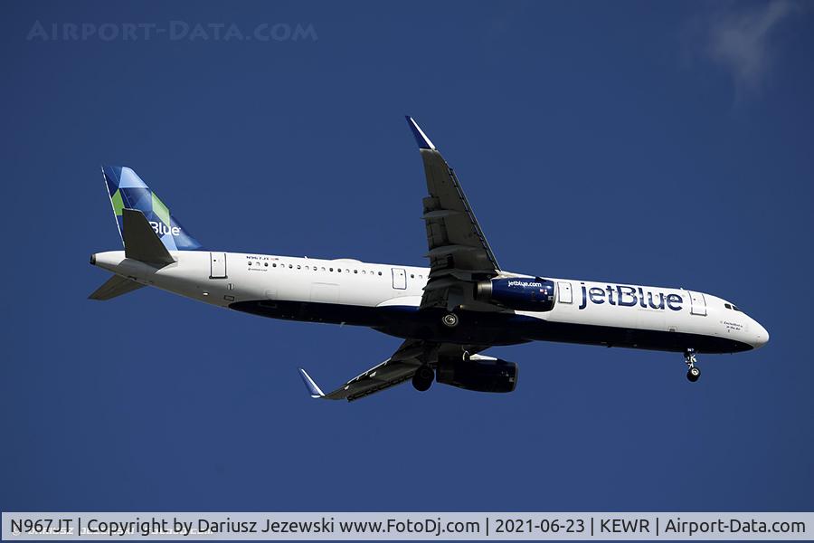 N967JT, 2016 Airbus A321-231 C/N 7257, Airbus A321-231  