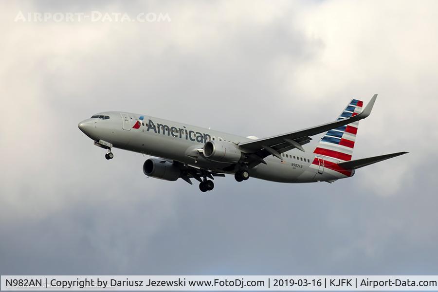 N982AN, 2009 Boeing 737-823 C/N 31067, Boeing 737-823 - American Airlines  C/N 31067, N982AN