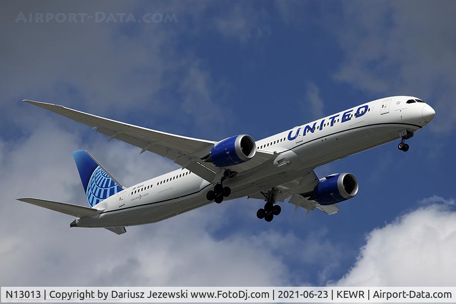 N13013, 2020 Boeing 787-10 Dreamliner C/N 40931, Boeing 787-10 Dreamliner - United Airlines  C/N 40931, N13013