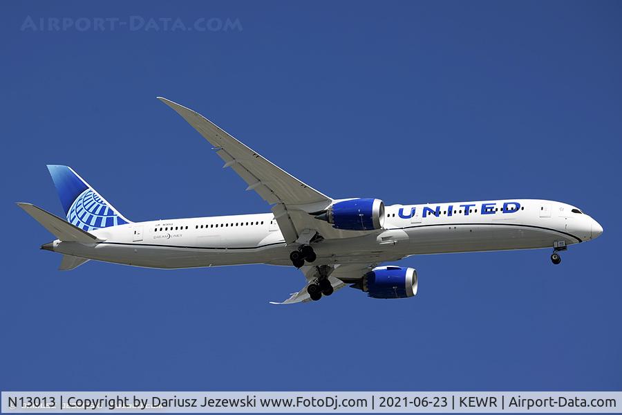 N13013, 2020 Boeing 787-10 Dreamliner C/N 40931, Boeing 787-10 Dreamliner - United Airlines  C/N 40931, N13013