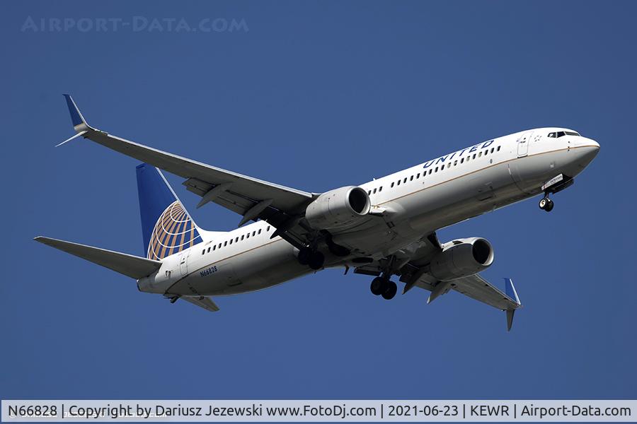 N66828, 2014 Boeing 737-924/ER C/N 44580, Boeing 737-924/ER - United Airlines  C/N 44580, N66828