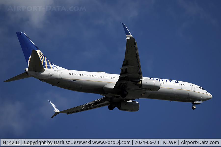 N14231, 1999 Boeing 737-824 C/N 28795, Boeing 737-824 - United Airlines  C/N 28795, N14231