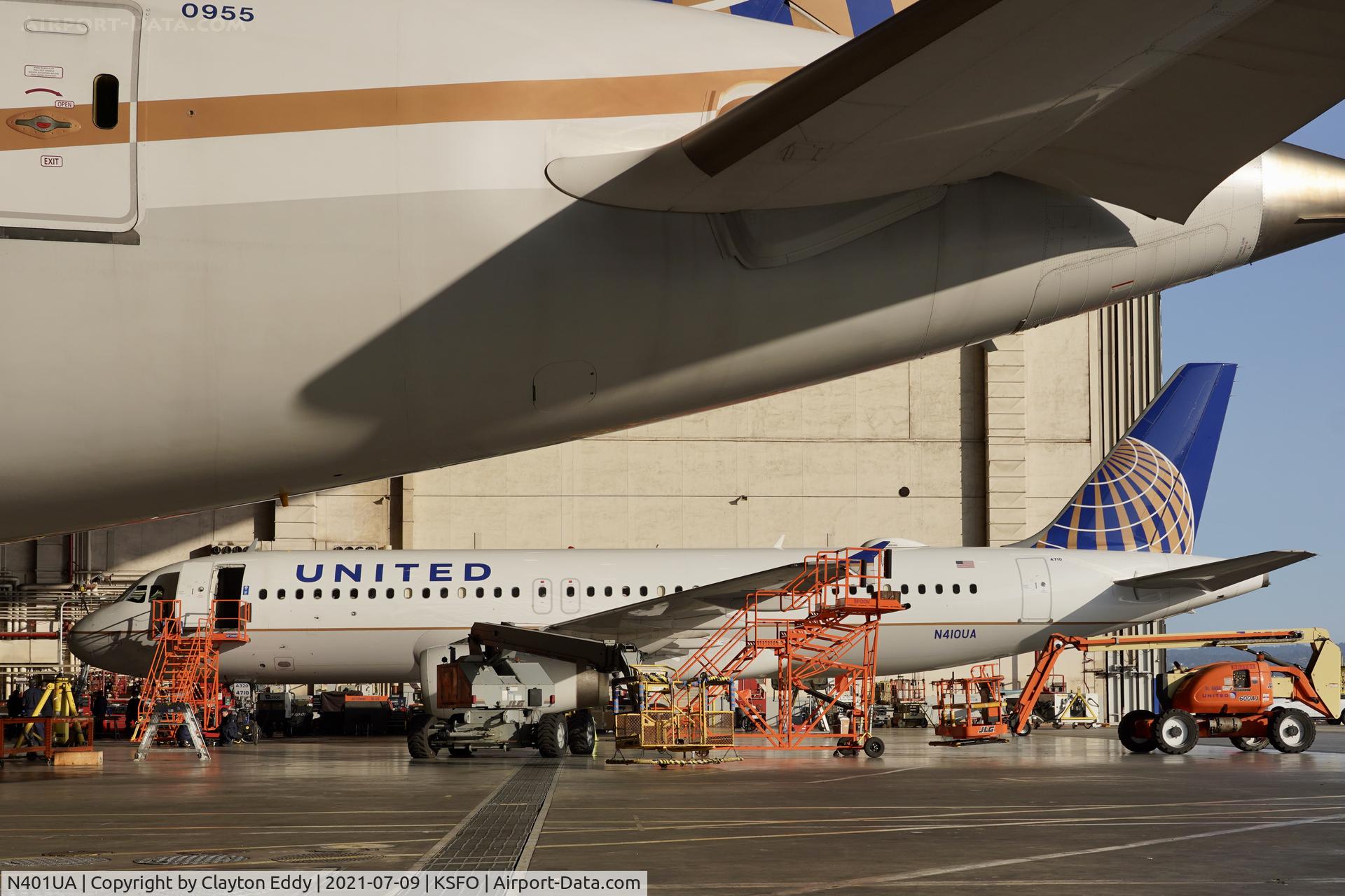 N401UA, 1993 Airbus A320-232 C/N 435, SFO 2021.