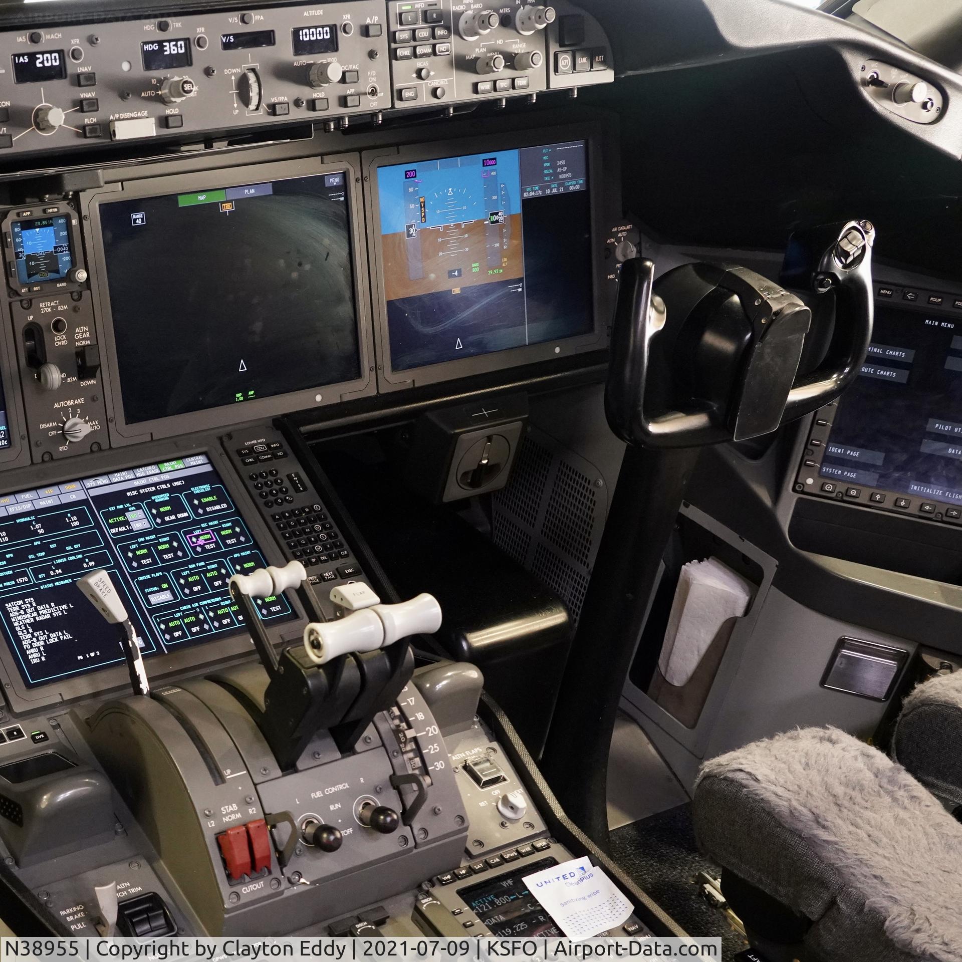 N38955, 2015 Boeing 787-9 Dreamliner C/N 37814, SFO 2021.