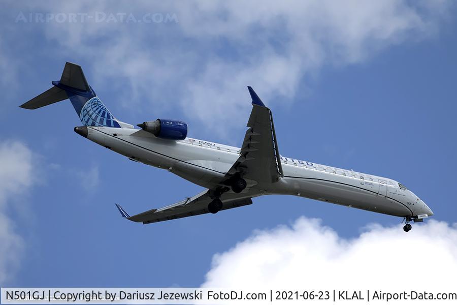 N501GJ, 2001 Bombardier CRJ-550 (CL-600-2C11) C/N 10005, Bombardier CRJ-550 - United Express (GoJet Airlines)  C/N 10005, N501GJ