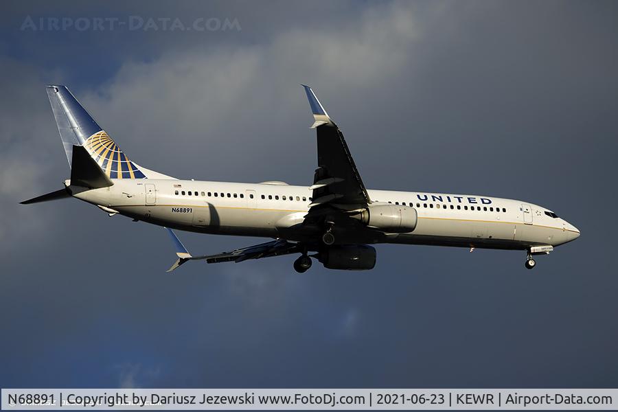 N68891, 2015 Boeing 737-924/ER C/N 42196, Boeing 737-924/ER - United Airlines  C/N 42196, N68891