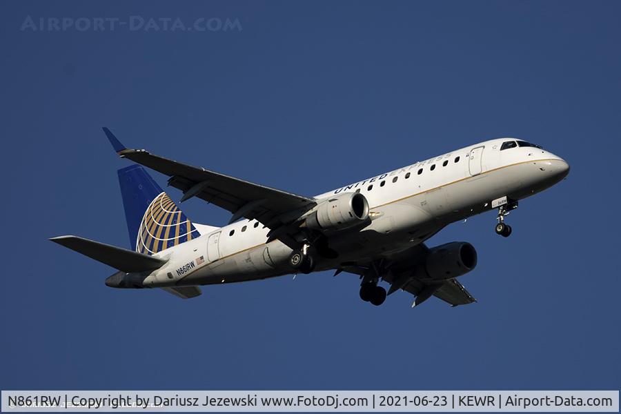 N861RW, 2005 Embraer 170SE (ERJ-170-100SE) C/N 17000094, Embraer ERJ-170-100SE- United Express (Republic Airlines)  C/N 17000094, N861RW