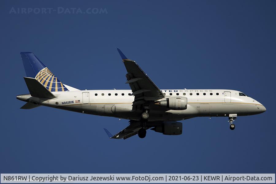 N861RW, 2005 Embraer 170SE (ERJ-170-100SE) C/N 17000094, Embraer ERJ-170-100SE- United Express (Republic Airlines)  C/N 17000094, N861RW