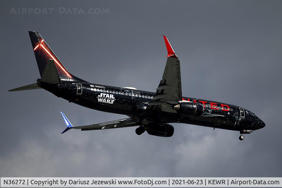 N36272, 2001 Boeing 737-824 C/N 31590, Boeing 737-824 - United Airlines  C/N 31590, N36272