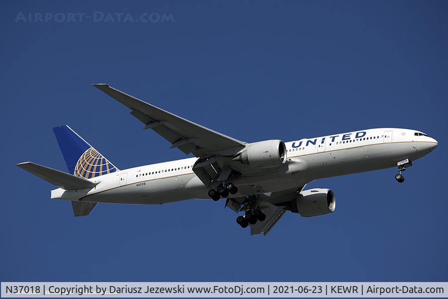 N37018, 2002 Boeing 777-224 C/N 31680, Boeing 777-224/ER - Continental Airlines  C/N 31680, N37018