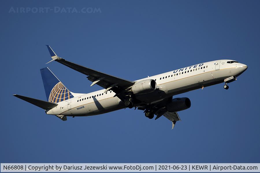 N66808, 2013 Boeing 737-924/ER C/N 42820, Boeing 737-924/ER - United Airlines  C/N 42820, N66808