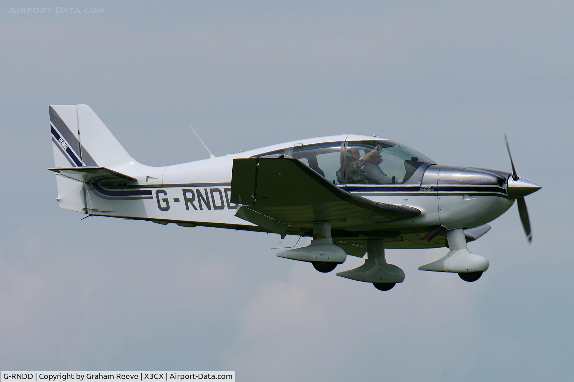 G-RNDD, 2003 Robin DR-400-500 President C/N 37, Landing at Northrepps.