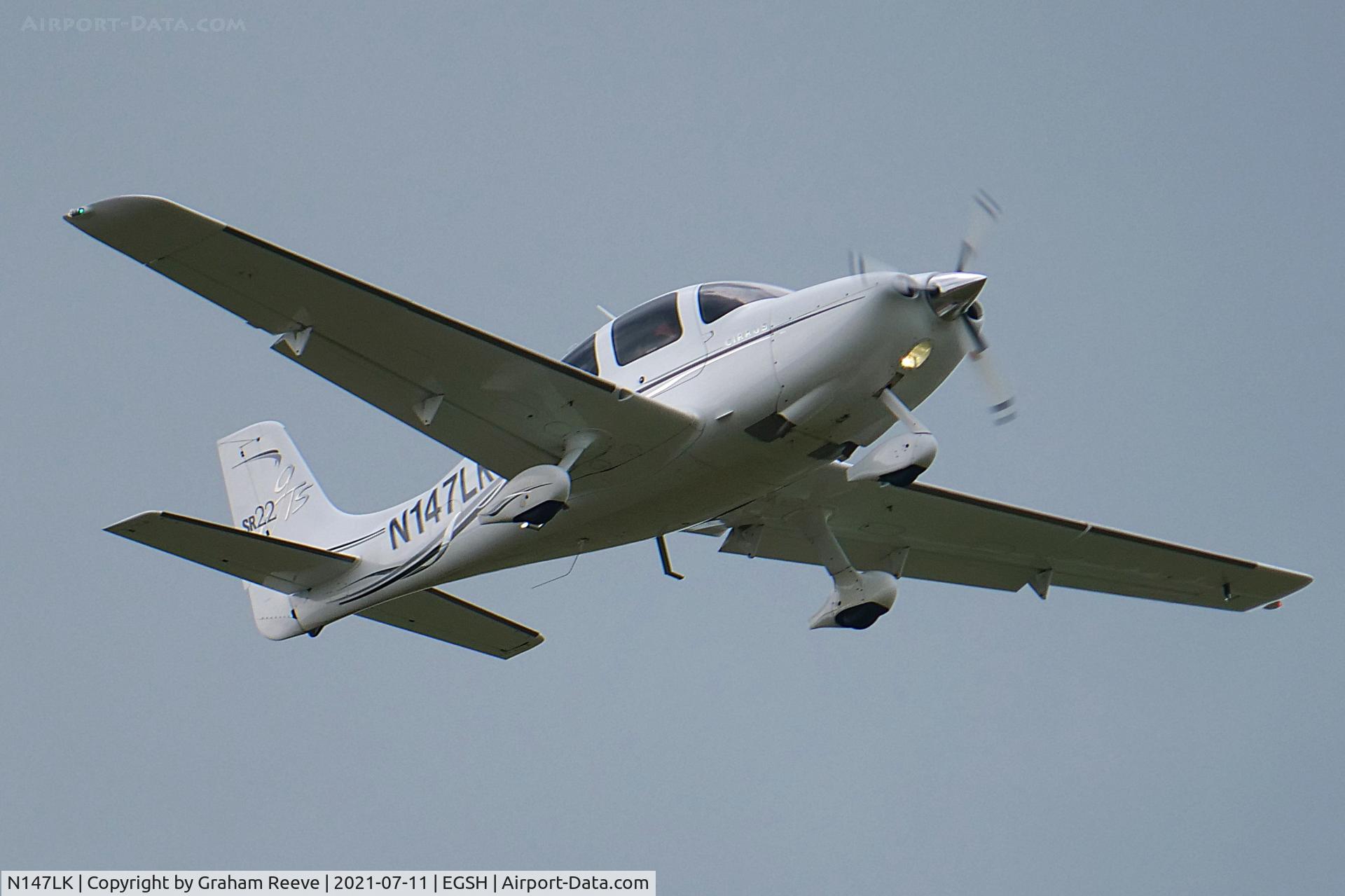 N147LK, 2005 Cirrus SR22 GTS C/N 1687, Departing from Norwich.