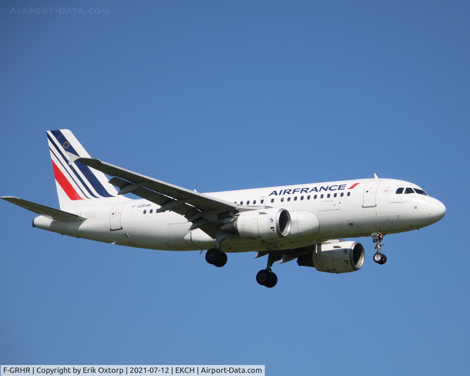 F-GRHR, 2001 Airbus A319-111 C/N 1415, F-GRHR landing rw 04L
