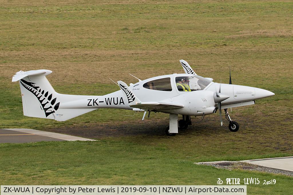ZK-WUA, Diamond DA-42 Twin Star C/N 42.AC126, NZICPA, Wanganui