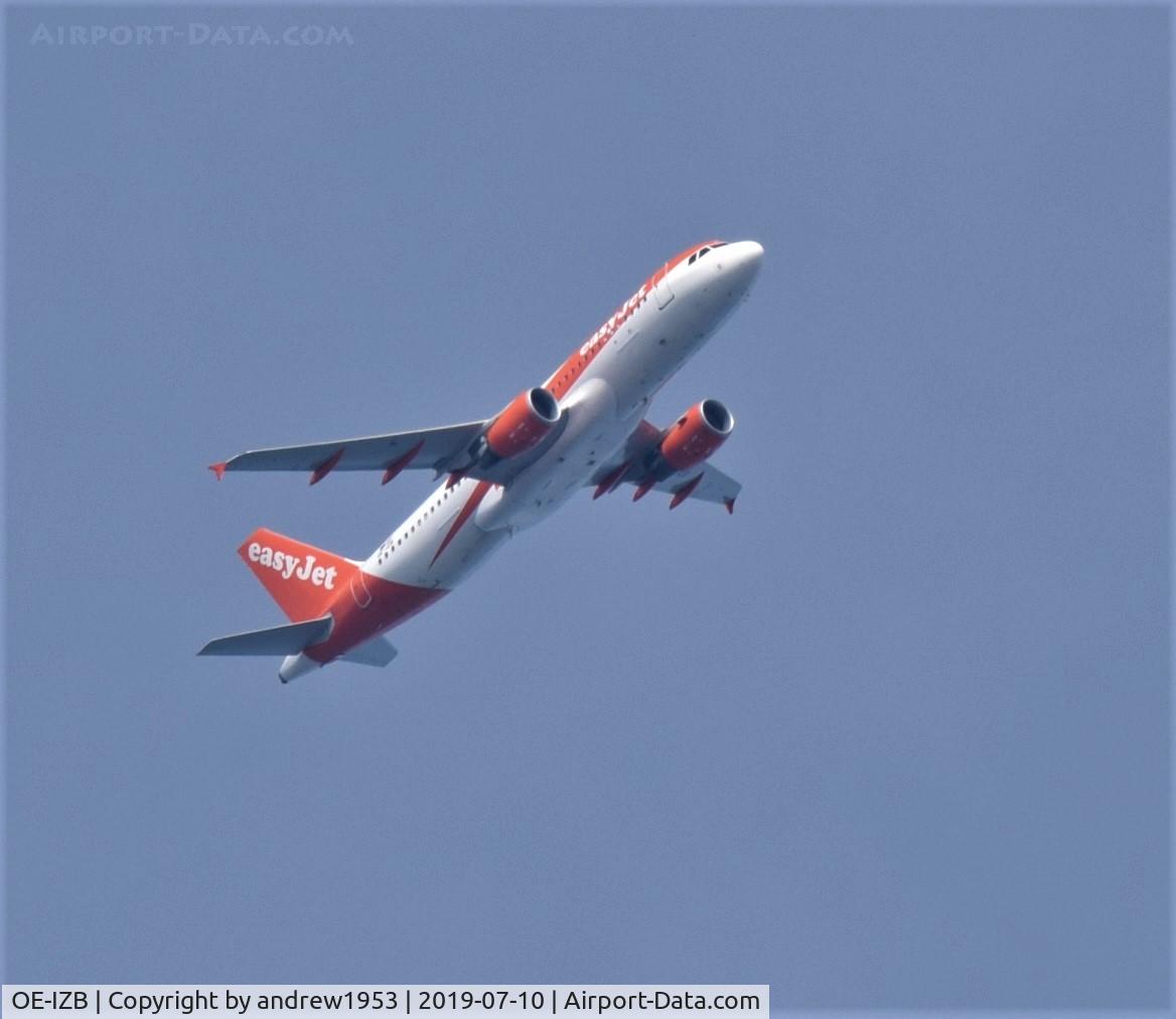 OE-IZB, 2010 Airbus A320-214 C/N 4316, OE-IZB over Minehead.