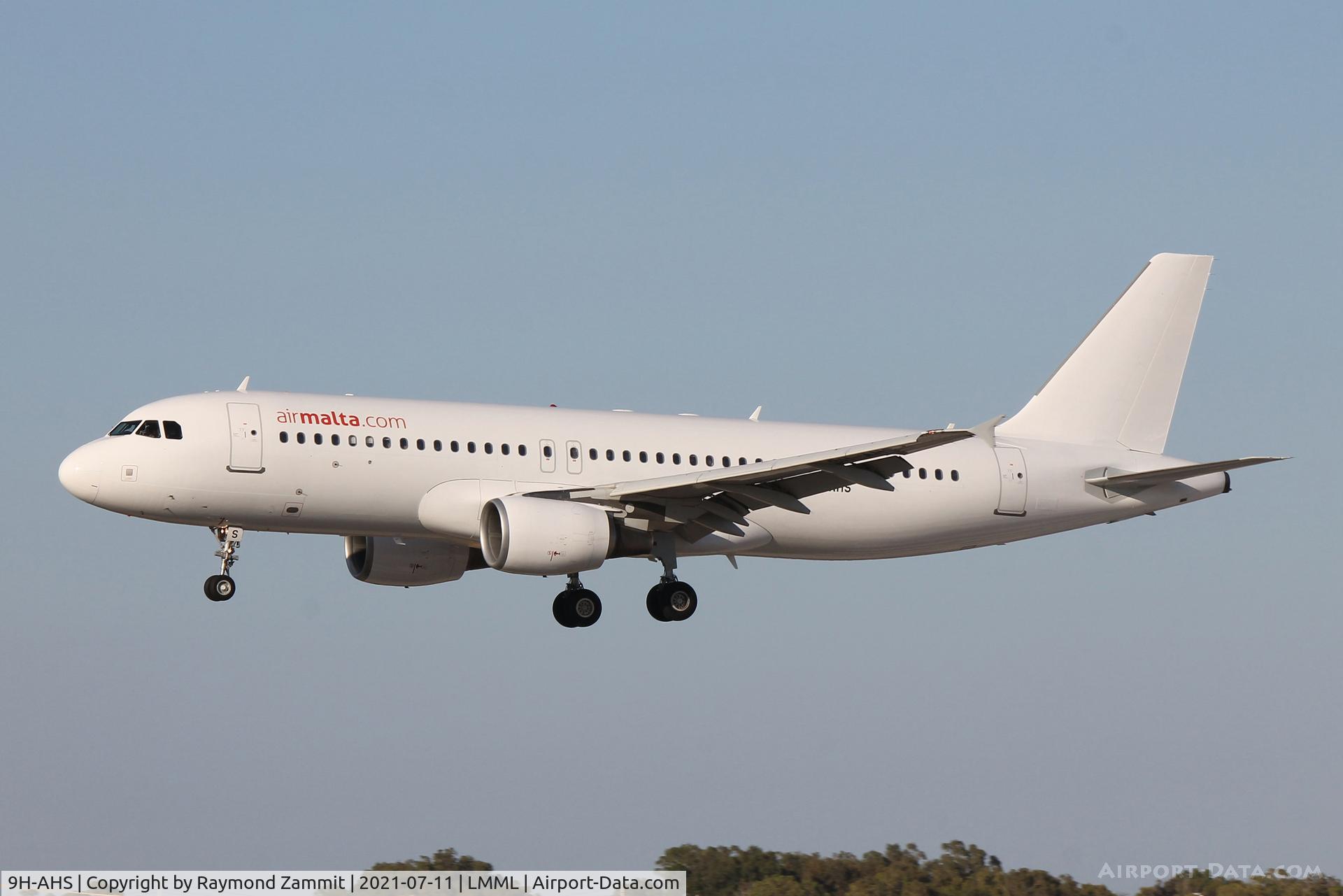 9H-AHS, 2012 Airbus A320-214 C/N 5086, A320 9H-AHS Air Malta