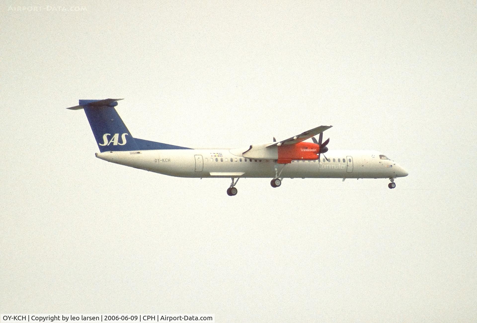 OY-KCH, 2002 De Havilland Canada DHC-8-402Q Dash 8 C/N 4064, Copenhagen 9.6.2006